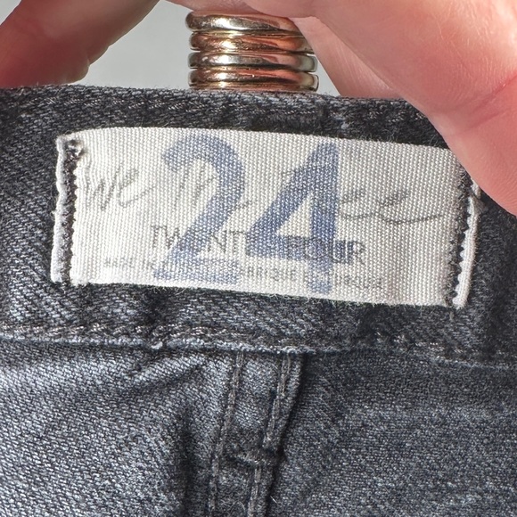 👖Free People Black Button Fly Mom Jeans Boyfriend Size 24 - Picture 5 of 5